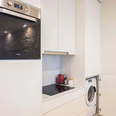 Luxury Style 2 With Ac Downtown Near Metro Porto