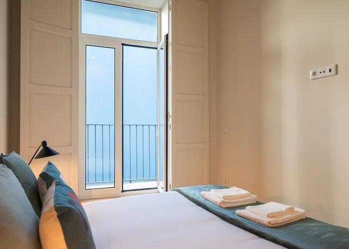 Luxury Style 20 With Ac Downtown Near Metro 아파트 포르투